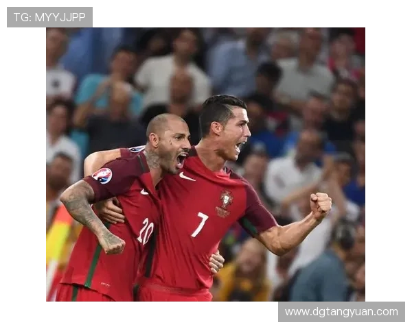 足球明星豪宅前后对比揭示奢华生活与平凡起点的巨大反差